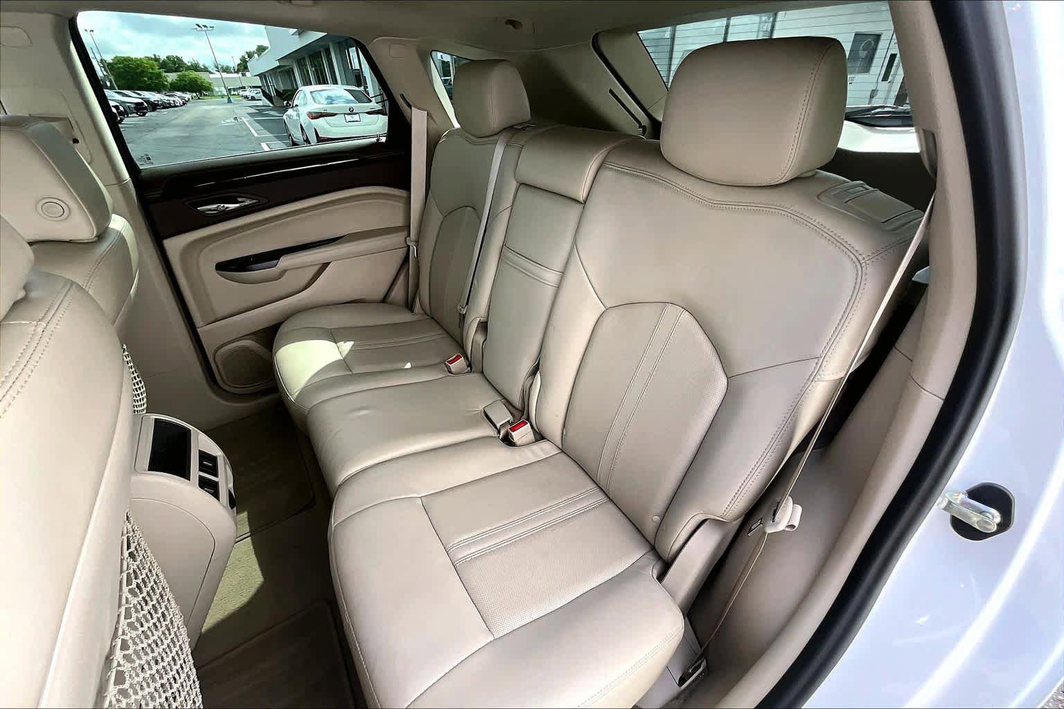 Used 2015 Cadillac SRX Luxury w/ Driver Awareness Package FWD image 22