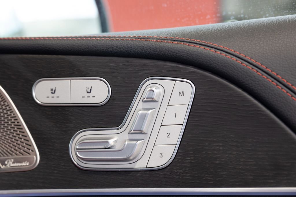 Used 2024 Mercedes-Benz GLE 53 AMG 4MATIC w/ Winter Package image 88
