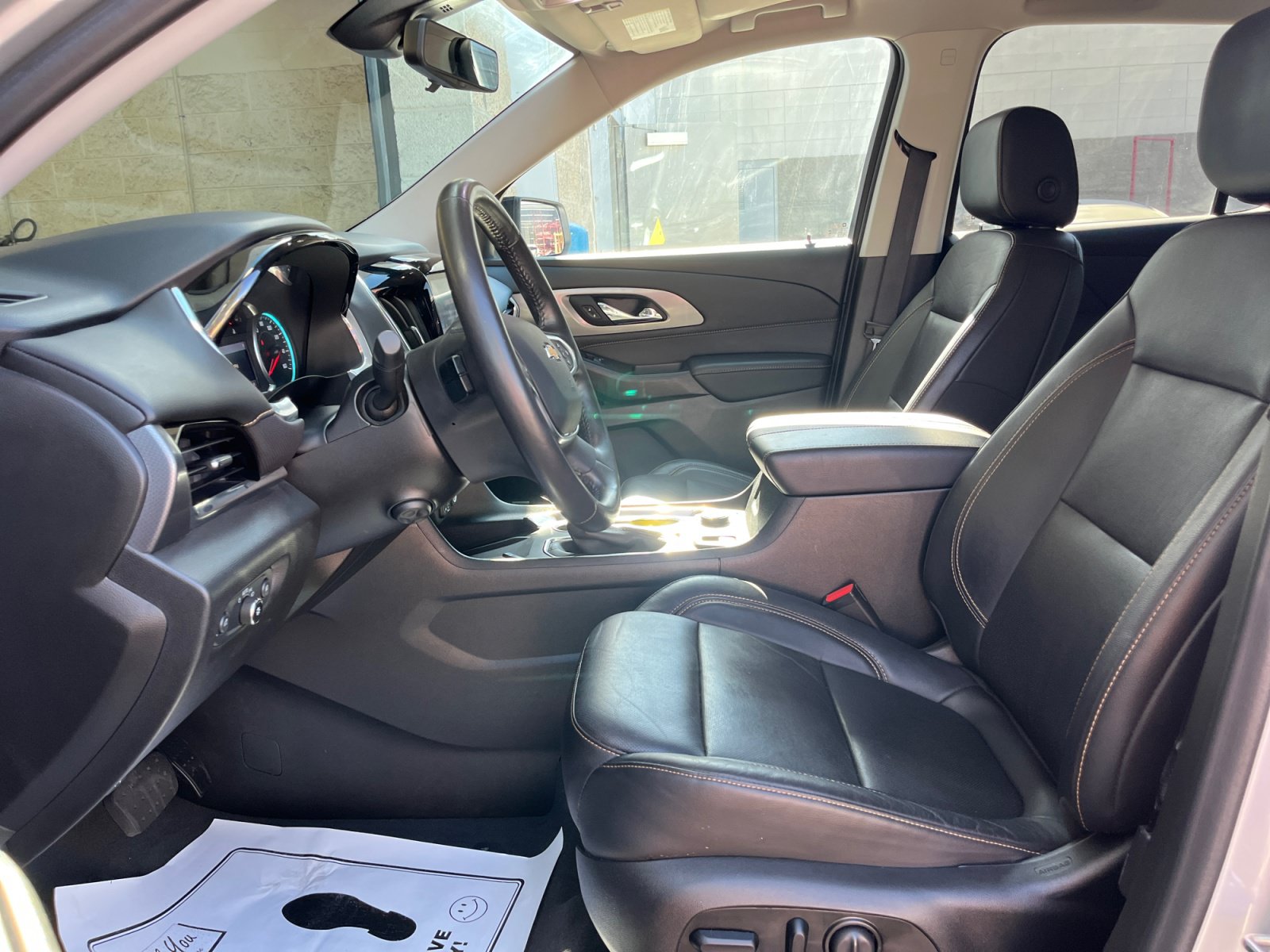 Used 2021 Chevrolet Traverse Premier w/ Redline Edition AWD/4WD image 12