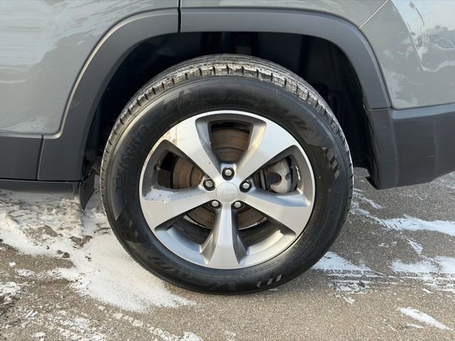 Certified 2022 Jeep Cherokee Limited image 25