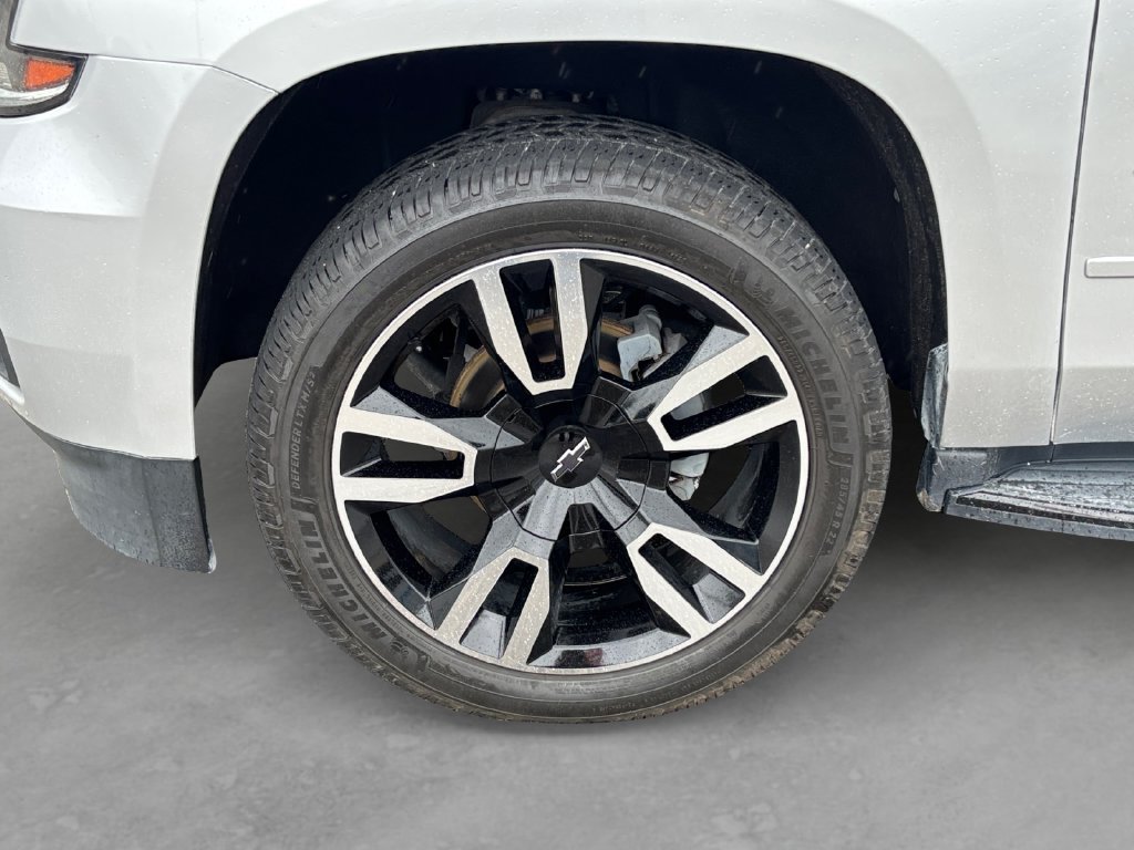Used 2019 Chevrolet Tahoe Premier w/ RST 6.2L Performance Edition RWD image 9