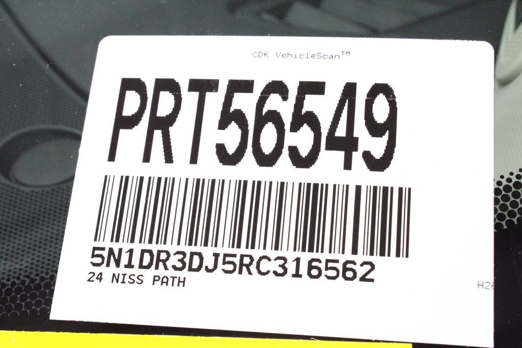 Used 2024 Nissan Pathfinder Platinum w/ Cargo Package AWD/4WD image 37