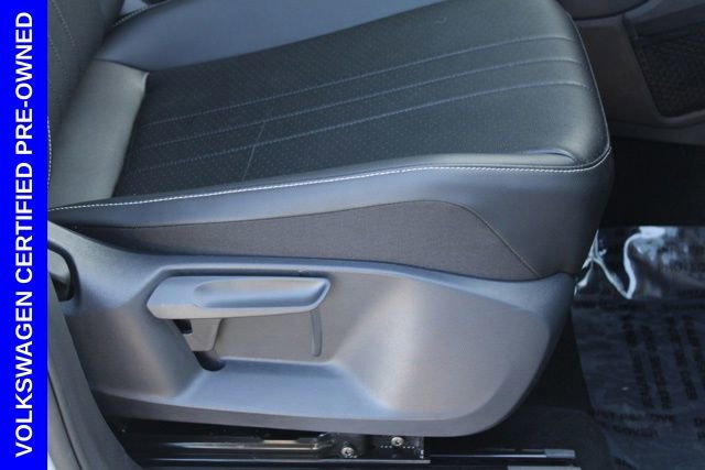 Used 2024 Volkswagen Tiguan SE R-Line image 21