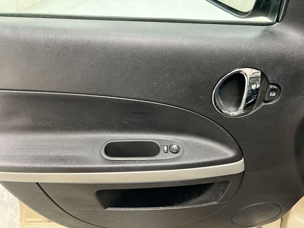 Used 2007 Chevrolet HHR LT image 19