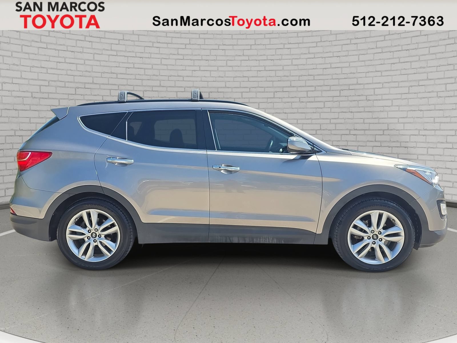 Used 2016 Hyundai Santa Fe Sport 2.0T w/ Option Group 05 FWD image 5