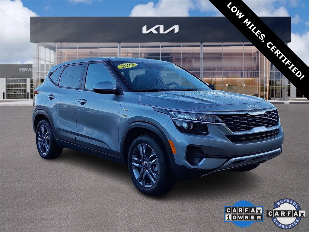 Certified 2023 Kia Seltos LX image 1