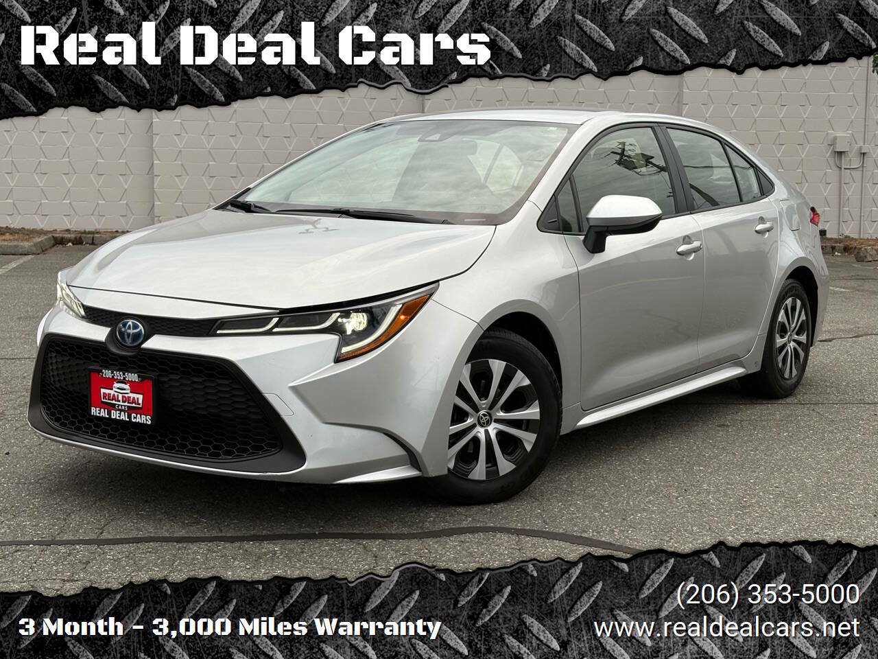 Used 2022 Toyota Corolla LE w/ Premium Interior Package FWD image 1