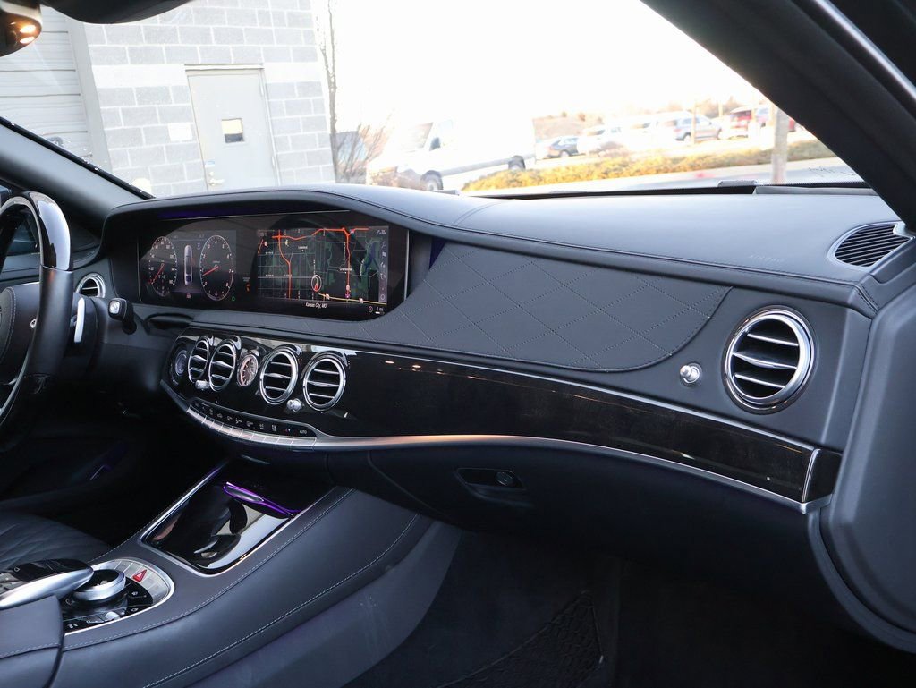 Used 2019 Mercedes-Benz Maybach S 560 4MATIC image 13