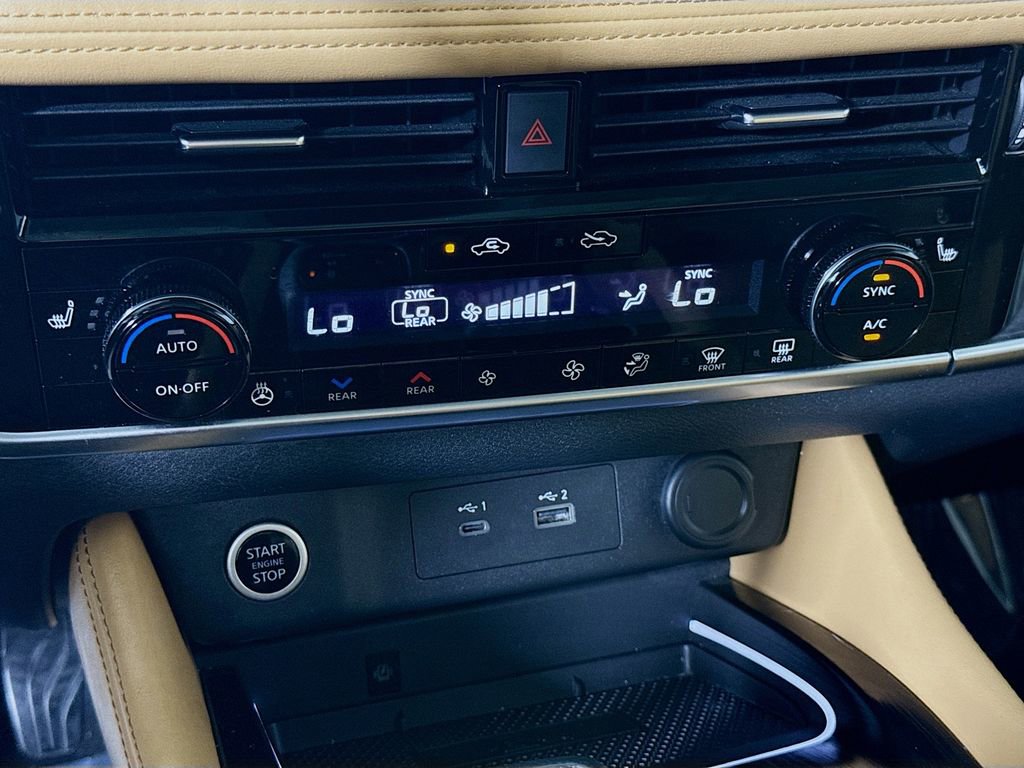 Certified 2021 Nissan Rogue Platinum AWD/4WD image 8