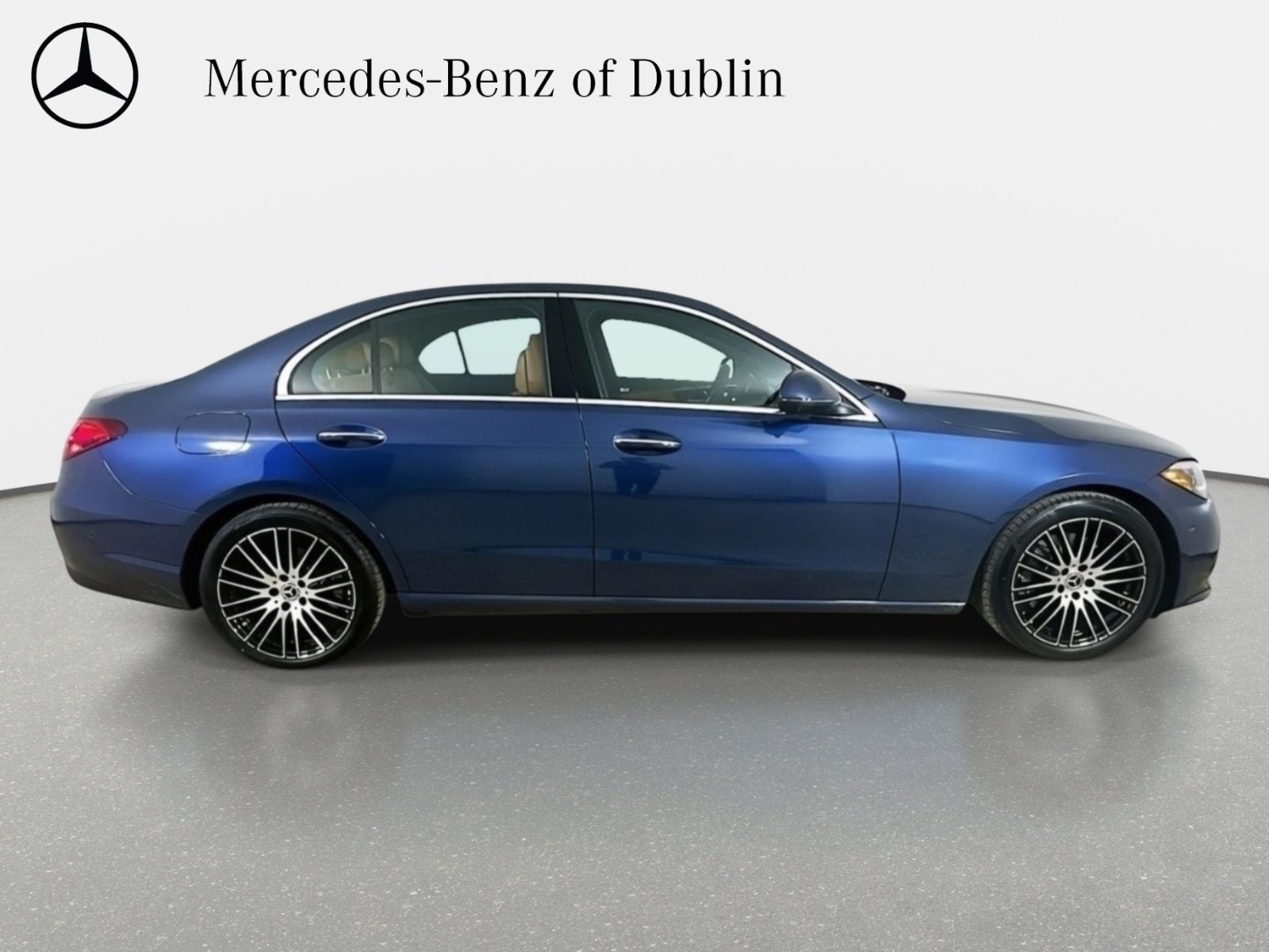 Used 2026 Mercedes-Benz C 300 4MATIC Sedan image 4