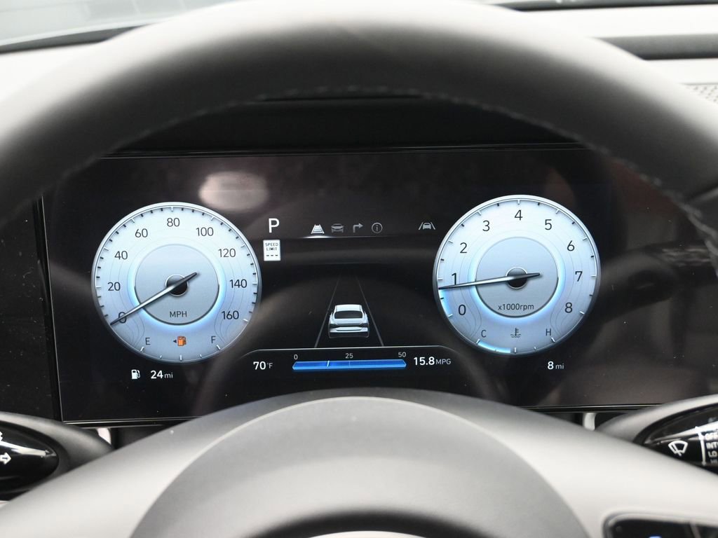 Certified 2025 Hyundai Elantra Limited image 12