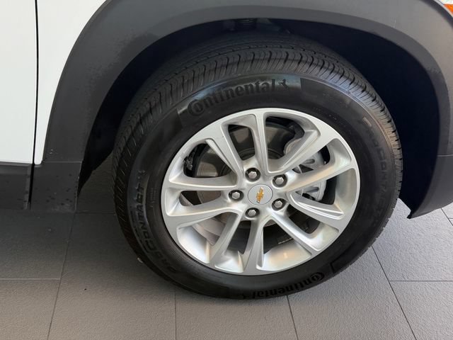 Used 2024 Chevrolet TrailBlazer LS w/ LS Convenience Package AWD/4WD image 17