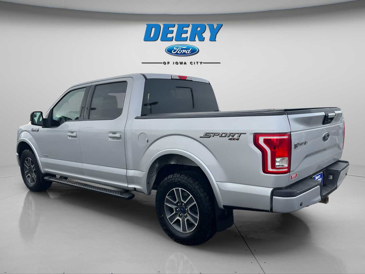 Used 2016 Ford F150 XLT w/ Equipment Group 302A Luxury image 6