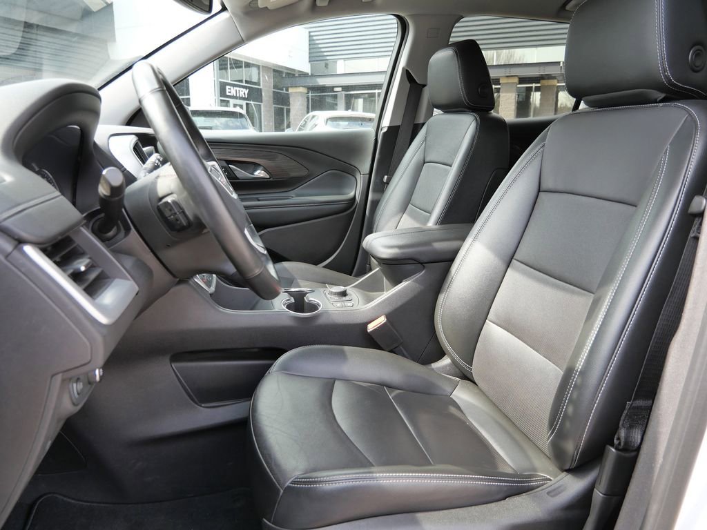Used 2024 GMC Terrain SLT AWD/4WD image 31