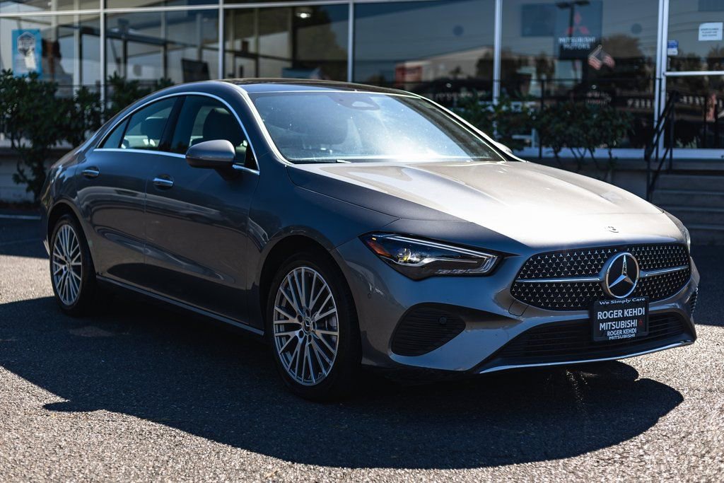 Used 2025 Mercedes-Benz CLA 250 4MATIC image 6