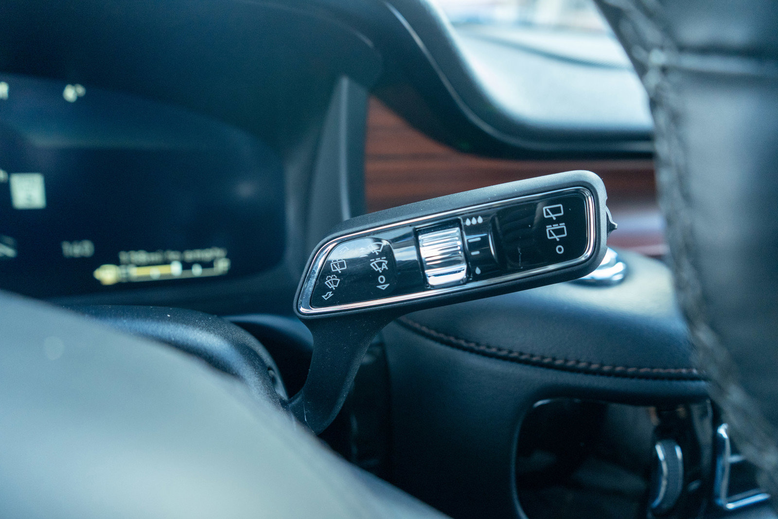 Used 2024 Lincoln Aviator Reserve image 28