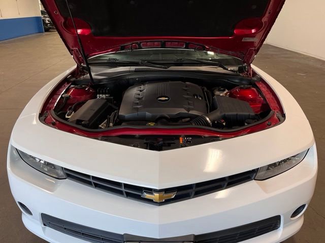 Used 2015 Chevrolet Camaro LT RWD image 9