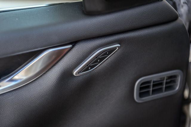 Used 2018 Maserati Ghibli RWD image 54