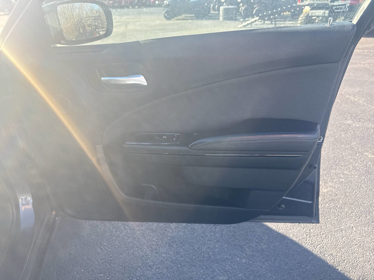 Used 2018 Dodge Charger SXT w/ Blacktop Package image 23