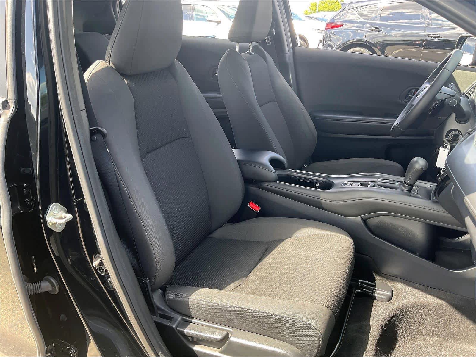 Used 2019 Honda HR-V Sport image 9