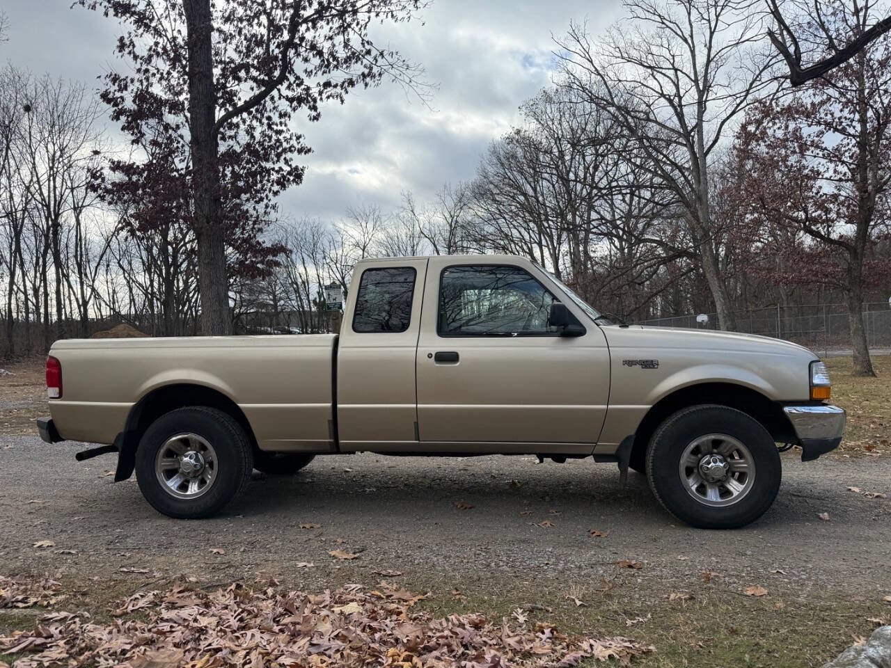 Used 2000 Ford Ranger XL image 3
