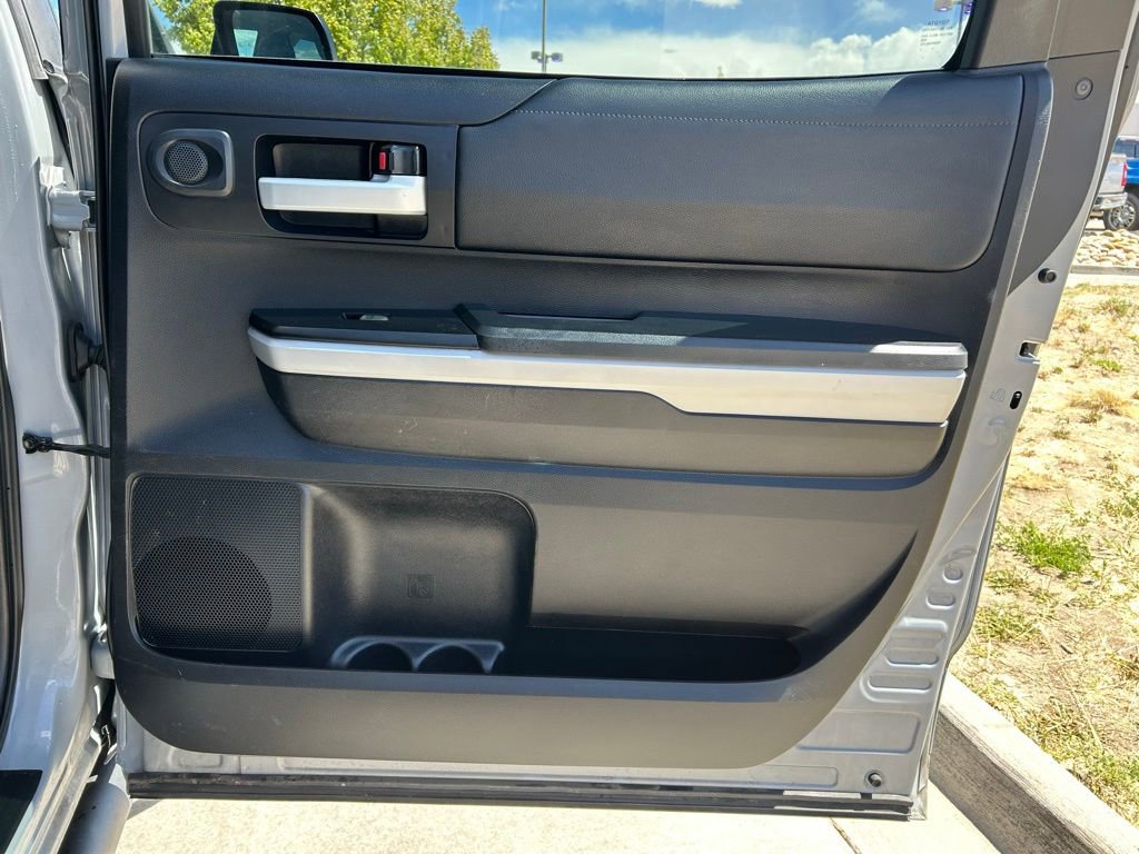 Used 2020 Toyota Tundra SR5 w/ TRD Off-Road Package AWD/4WD image 28