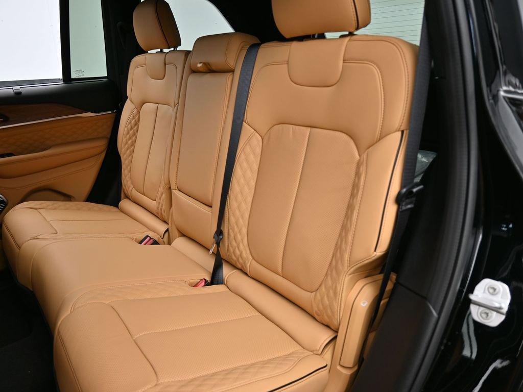 New 2025 Jeep Grand Cherokee Summit image 32