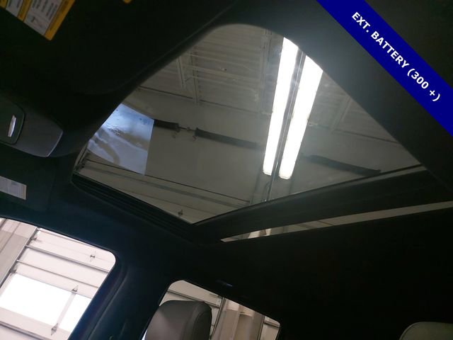 Certified 2025 Ford F150 Lightning Lariat w/ Max Trailer Tow Package image 29