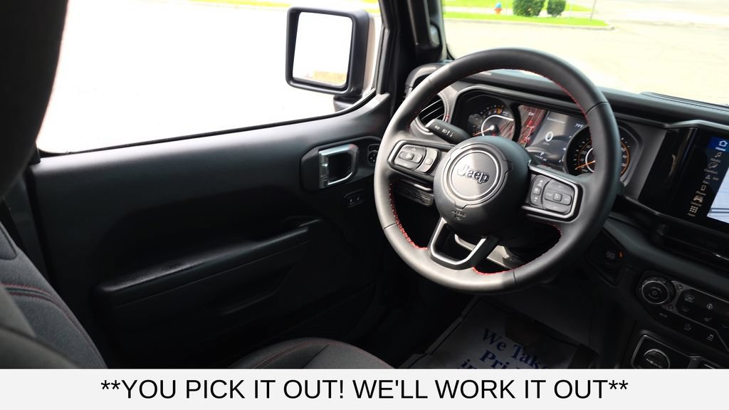 Used 2024 Jeep Gladiator Rubicon w/ Technology Group AWD/4WD image 28