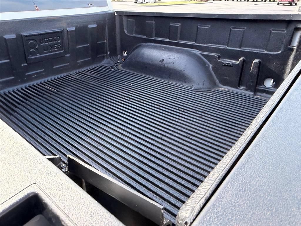 Used 2021 RAM 1500 Classic SLT AWD/4WD image 26