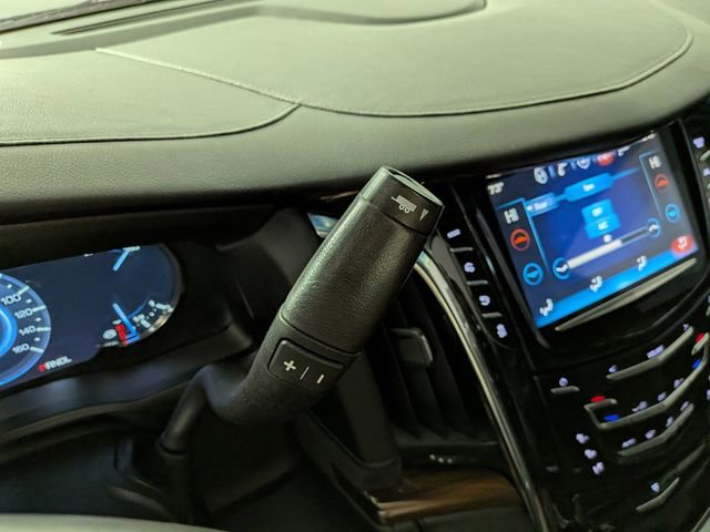 Used 2017 Cadillac Escalade ESV Premium Luxury image 24