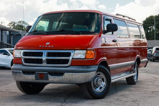 Used 2000 Dodge B3500 RWD video 1