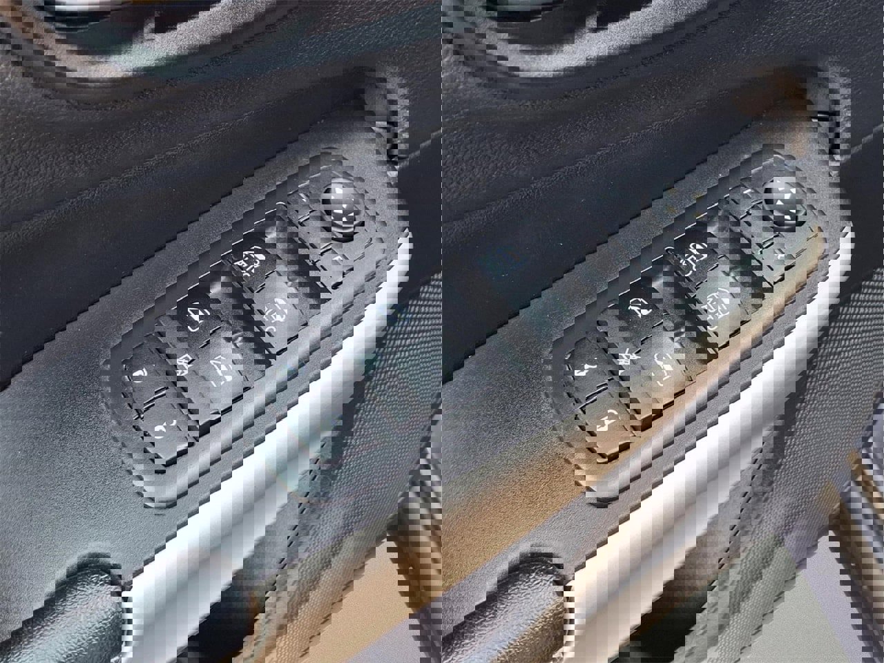 Used 2018 Jeep Cherokee Limited image 15