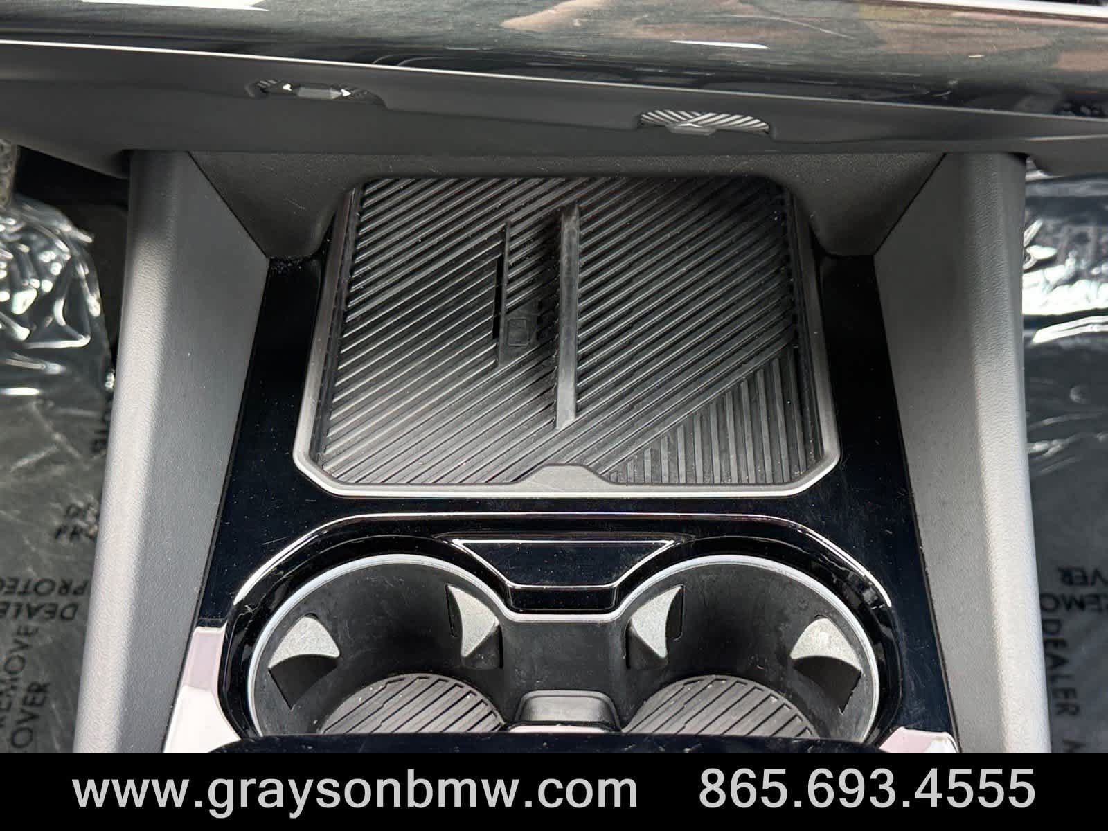 Used 2025 BMW 540i xDrive AWD/4WD image 25