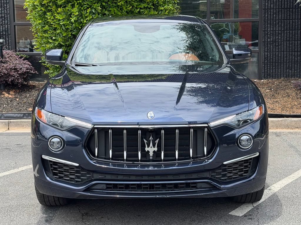 Used 2022 Maserati Levante GT AWD/4WD image 3