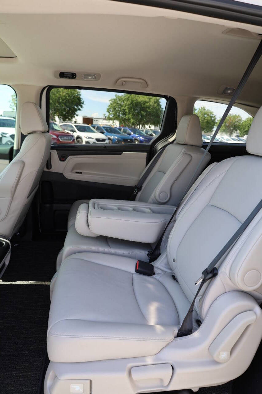 Used 2025 Honda Odyssey EX-L image 18