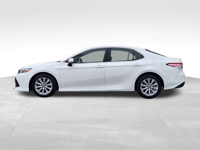 Used 2018 Toyota Camry LE FWD image 5