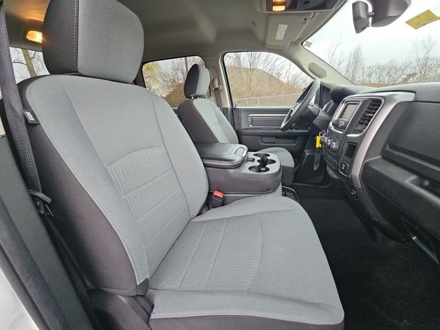 Used 2022 RAM 1500 Classic SLT image 27