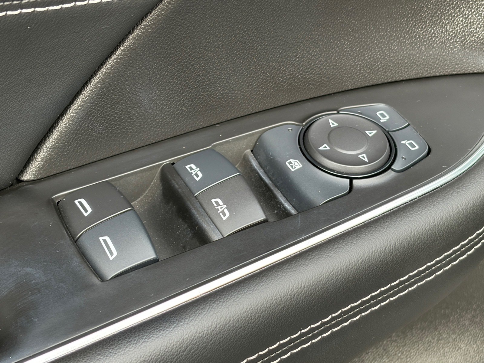Used 2022 Buick Envision Preferred FWD image 18