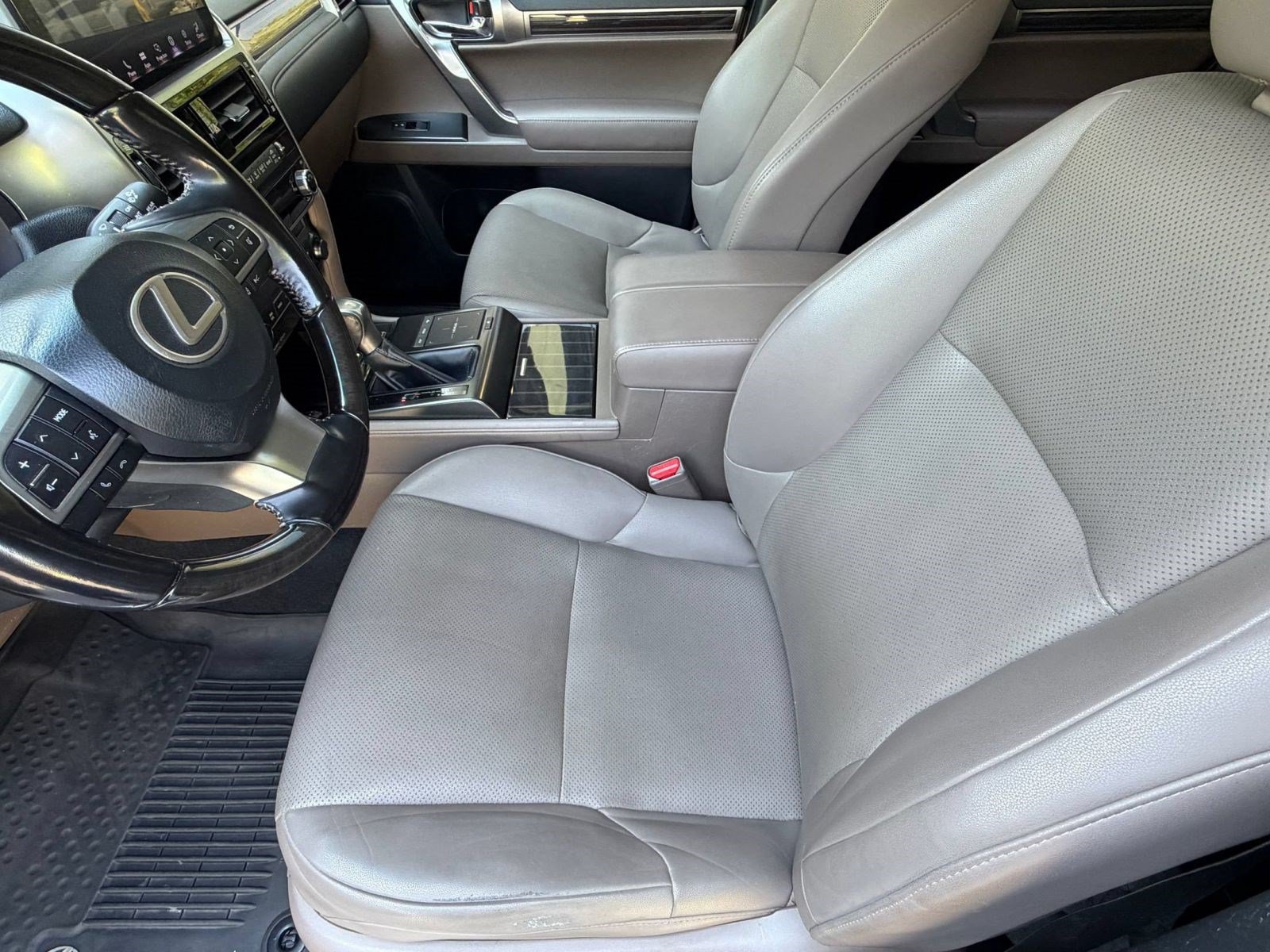 Used 2023 Lexus GX 460 Premium w/ Premium Package AWD/4WD image 5