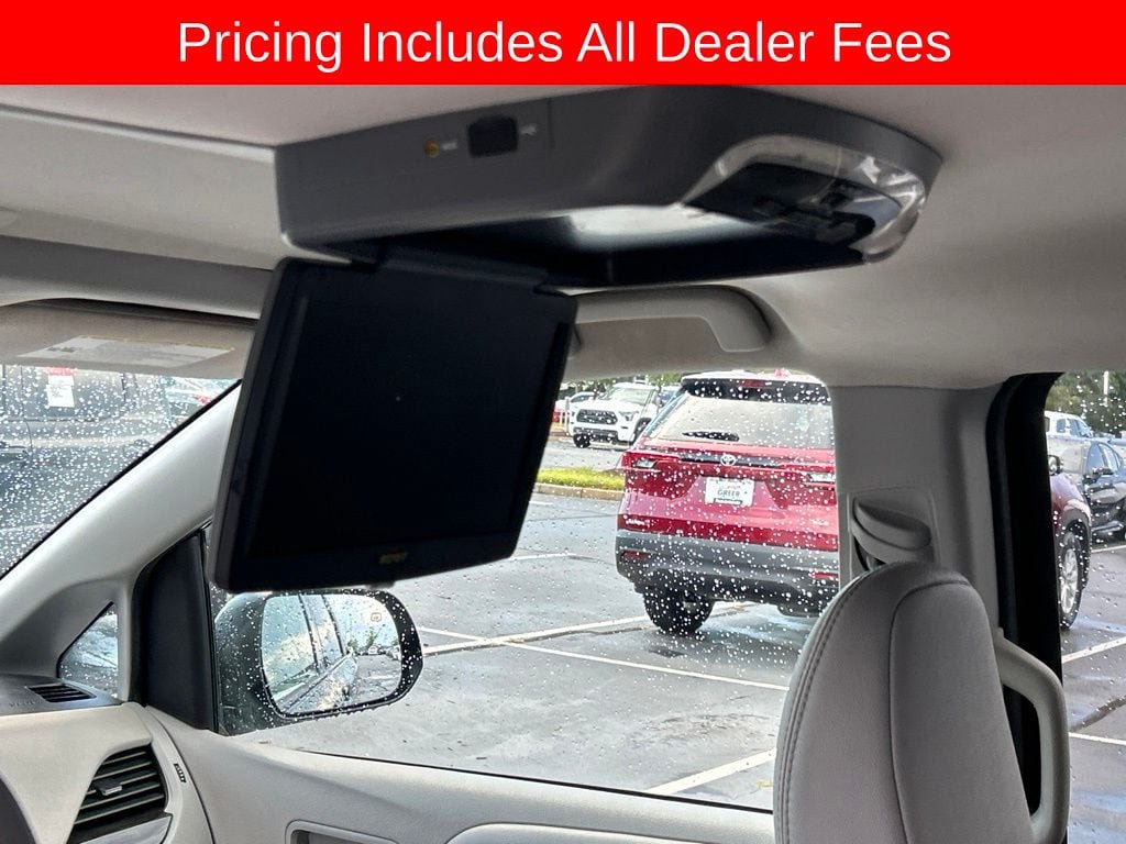 Used 2020 Toyota Sienna XLE FWD image 13