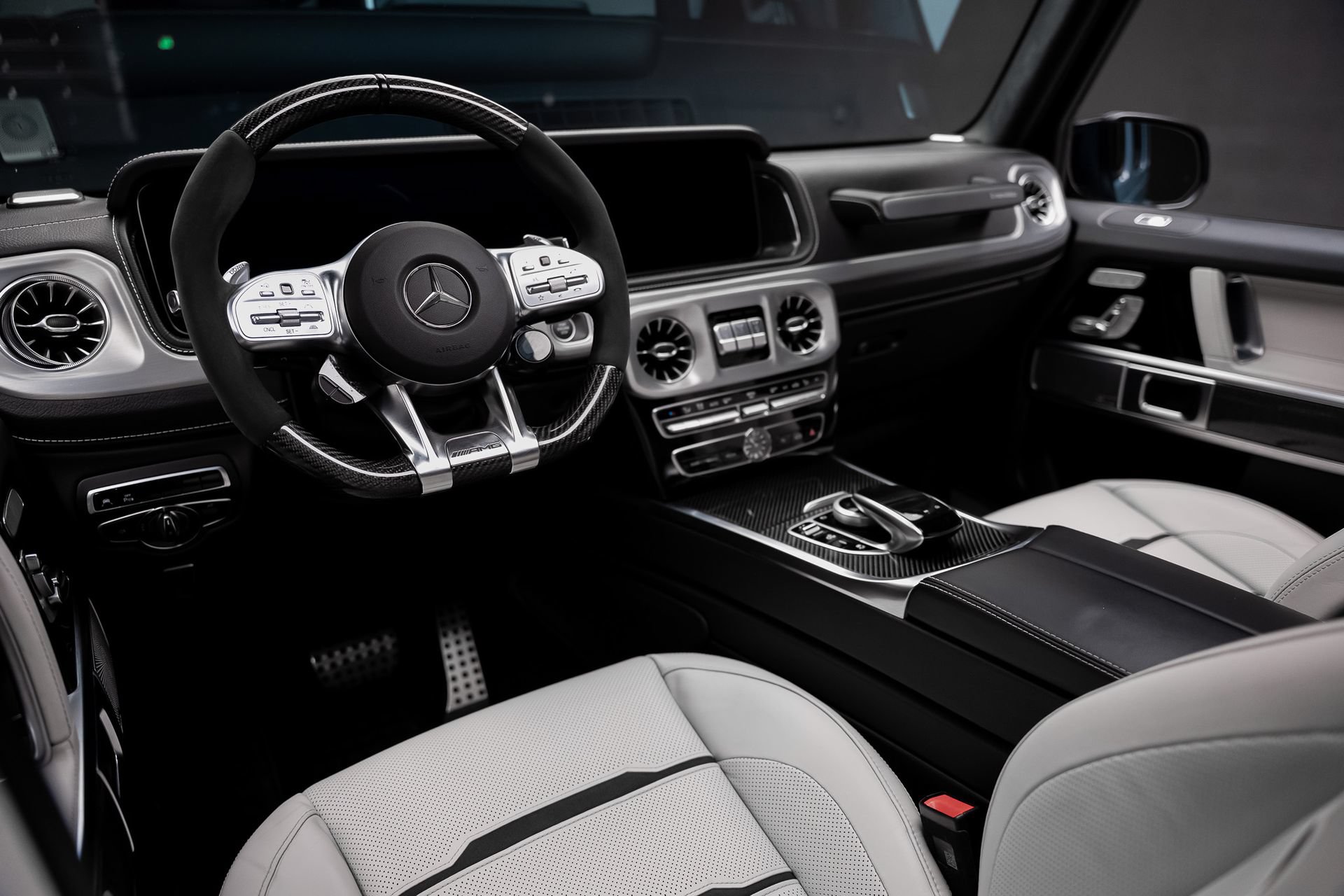 Used 2023 Mercedes-Benz G 63 AMG 4MATIC image 2