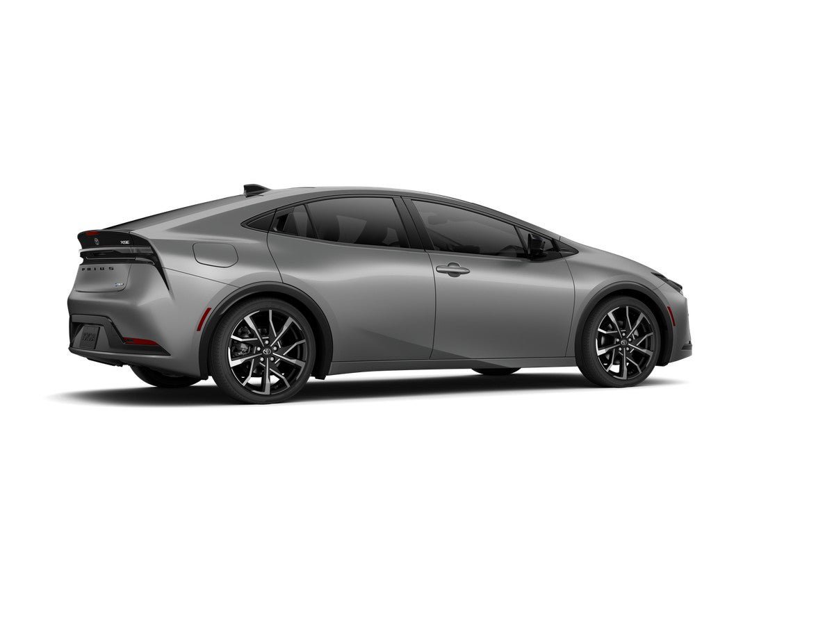 New 2027 Toyota Prius Plug-In Hybrid FWD image 11