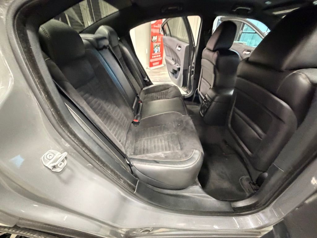 Used 2018 Dodge Charger R/T image 40