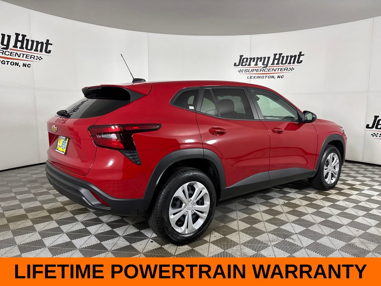 Used 2026 Chevrolet Trax LS FWD image 6