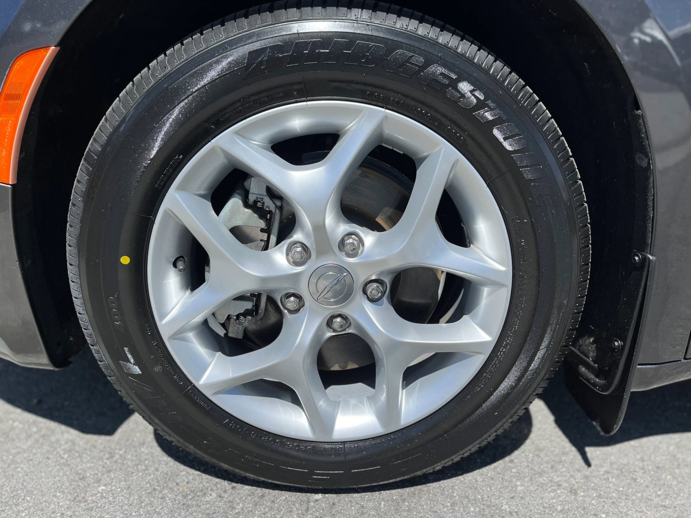 Used 2017 Chrysler Pacifica Touring-L Plus w/ Tire & Wheel Group FWD image 33