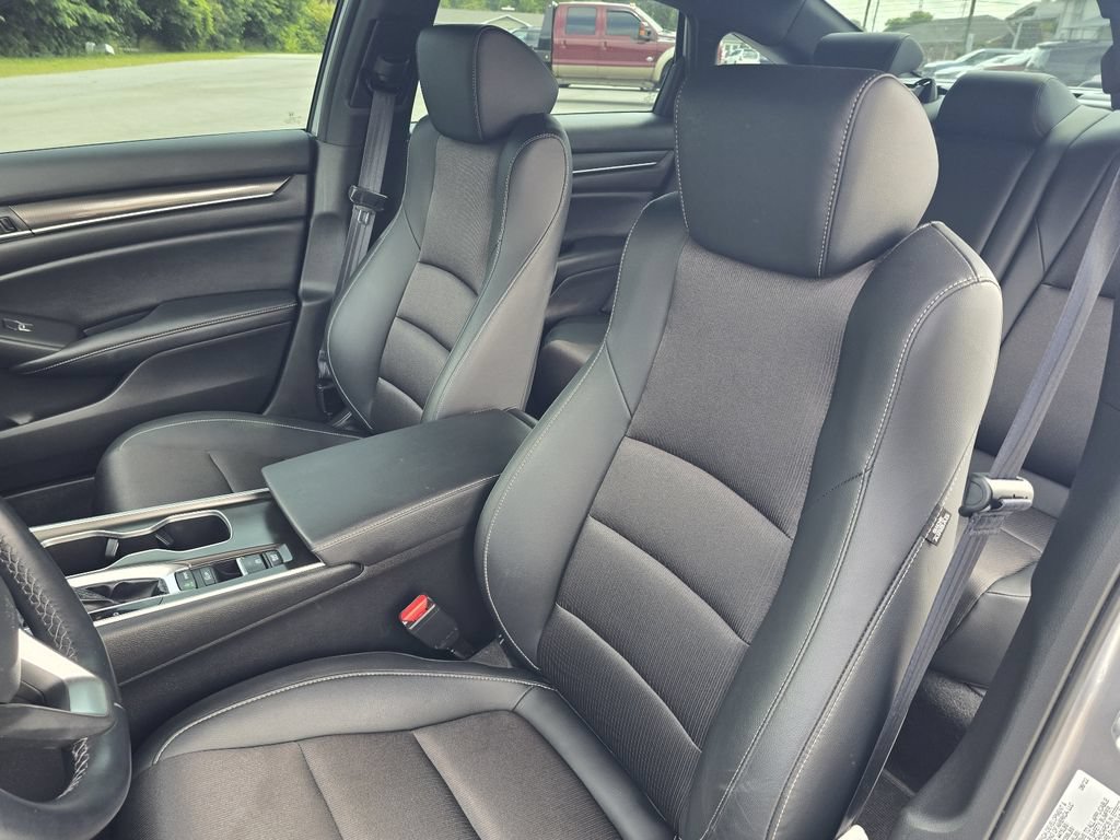 Used 2022 Honda Accord Sport image 13