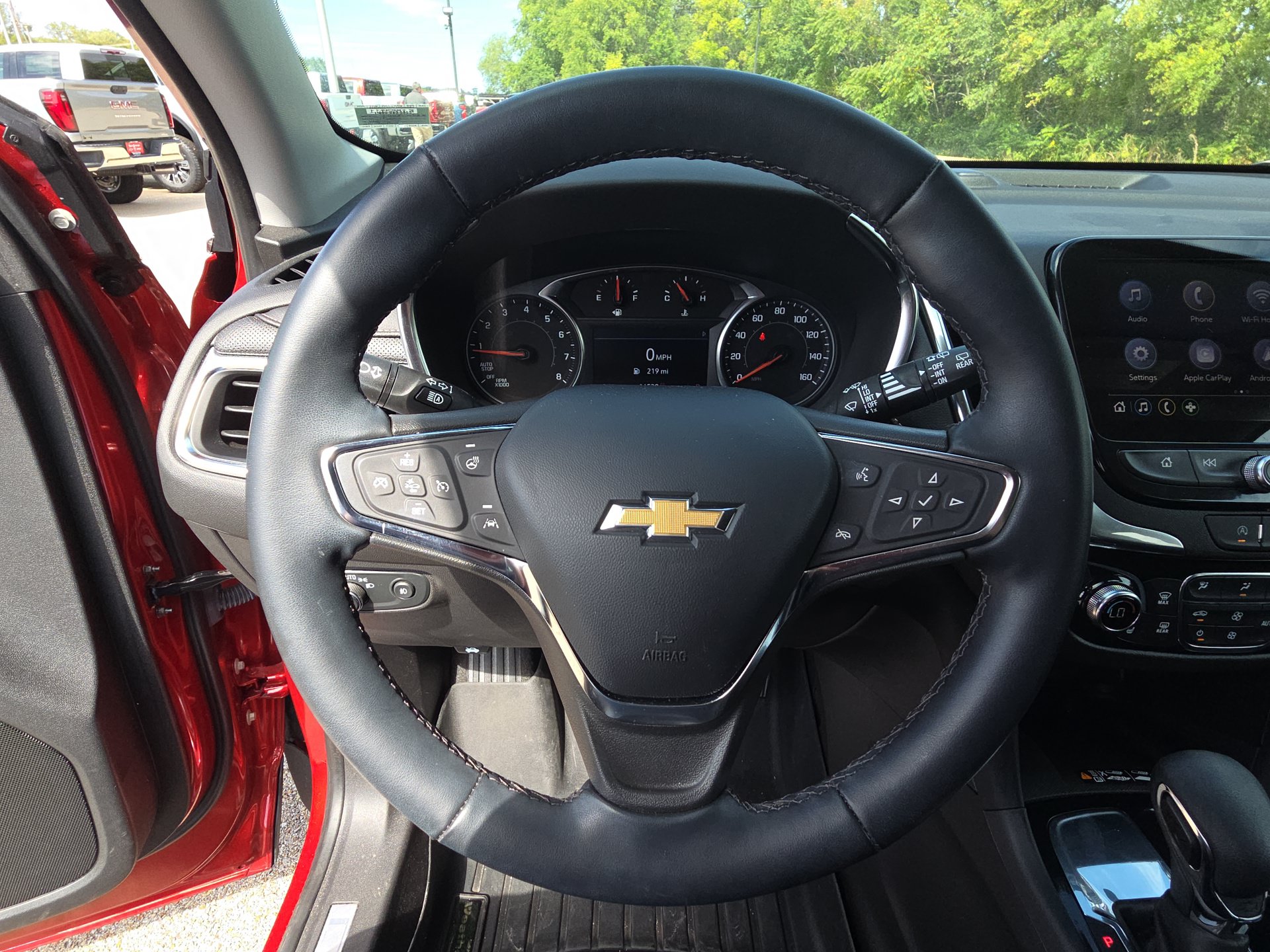 Used 2024 Chevrolet Equinox Premier FWD image 17