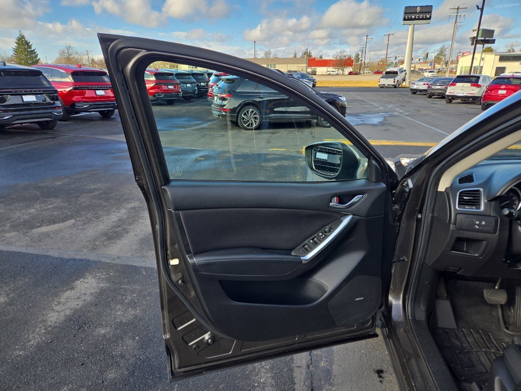 Used 2016 MAZDA CX-5 Touring w/ Bose/Moonroof Package image 11