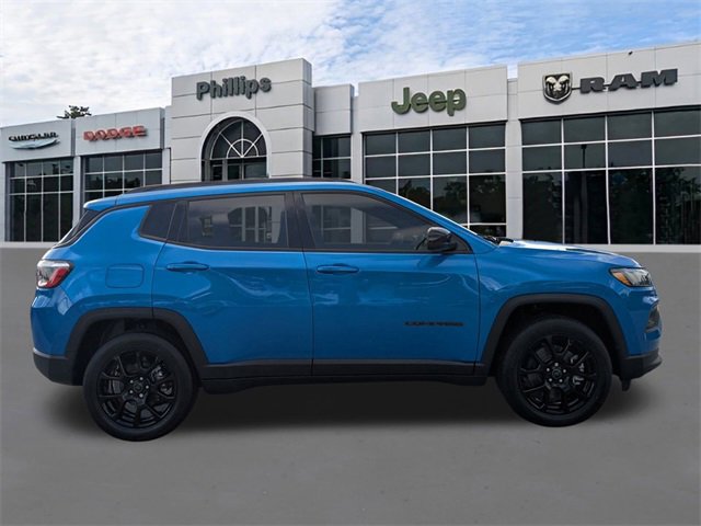 New 2026 Jeep Compass Latitude image 2